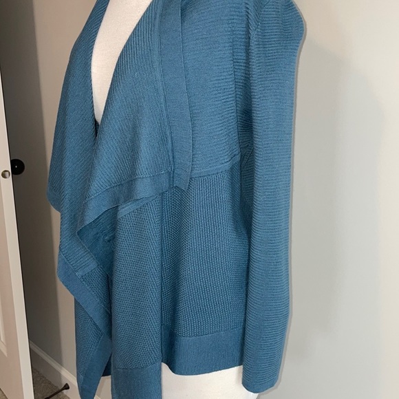 LOFT navy draped open front cardigan - Picture 4 of 7
